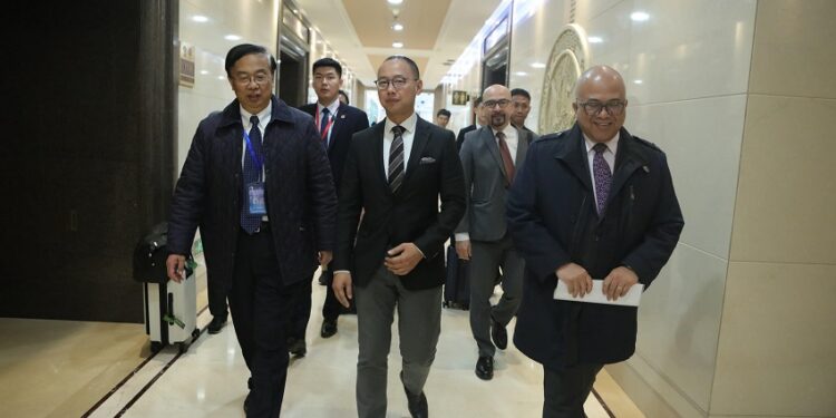 Pimpinan MPR Eddy Soeparno Penuhi Undangan Pemerintah Cina, Bahas Pengembangan Energi Terbarukan