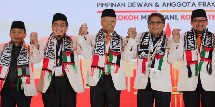 HNW Gema Langit Serukan Perjuangan Gaza di Puncak Milad PKS ke-23: Jangan Pernah Lelah Membela Palestina