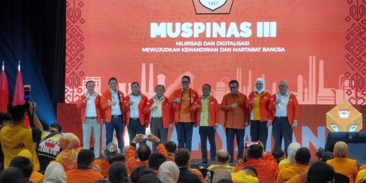 Bahlil Lahadalia Diganjar Gelar “Tokoh Hilirisasi”, Dapat Tiket Kehormatan dari Kosgoro 1957