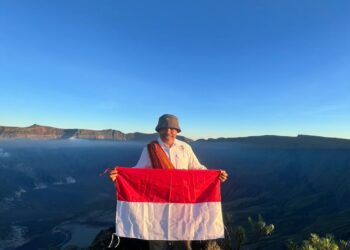 Johan Rosihan Dorong Gunung Tambora Jadi _Role Model_ Konservasi Alam dan Eduwisata Nasional