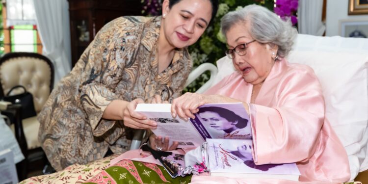 Hadiri Syukuran HUT ke-100 Meriyati Hoegeng, Puan Bicara Soal Keteladan Istri Pejabat