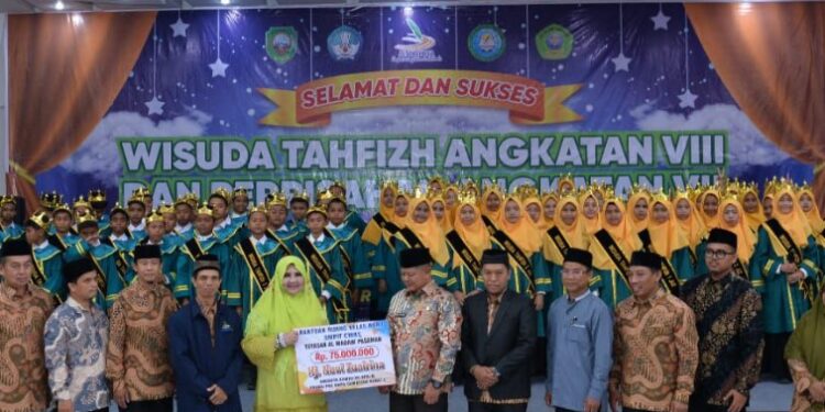Anggota DPR Nevi Zuairina Hadir di Wisuda Tahfidz SDIT Cahaya Madani, Bikin Bangga Generasi Emas