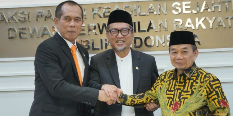 Abdul Kharis Gantikan Jazuli Juwaini Pimpin Fraksi PKS di DPR