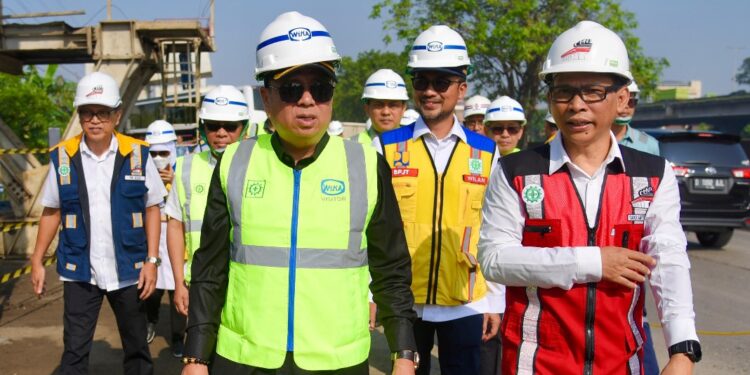 Komisi V DPR RI Tinjau Sejumlah Tol Strategis, Lasarus Tegaskan Pentingnya Standar Kualitas Konstruksi
