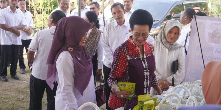 GKR Hemas Komitmen Dorong Pembangunan Desa Perbatasan