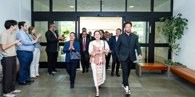 Puan Bicara Isu Keseteraan Gender Dalam Konferensi Internasional di Kampus CSU Sacramento AS