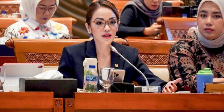 Andina Narang Minta Komdigi Segera Selesaikan Permasalahan Blank Spot di Daerah Terpencil