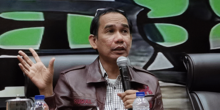 Polri Menuju Presisi: Antara Seragam, Jagung, dan Harapan Rakyat