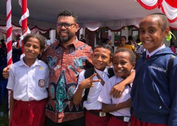 Filep Wamafma Desak Perbaikan Data dan Penambahan Kuota PIP di Tanah Papua