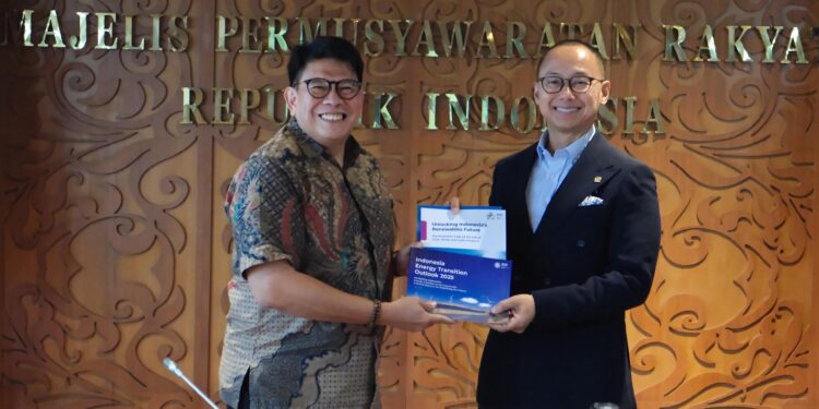 Terima Aspirasi NGO, Eddy Soeparno Bicara Urgensi Payung Hukum Percepat Transisi Energi