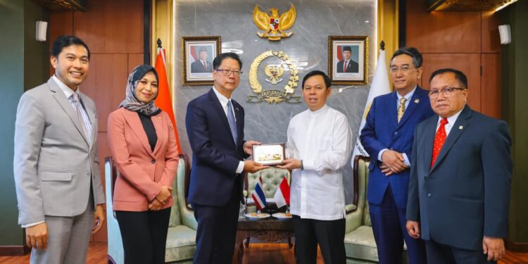Ketua DPD RI Terima Kunjungan Dubes Thailand, Bahas Inisiasi Forum Senat Asia Tenggara