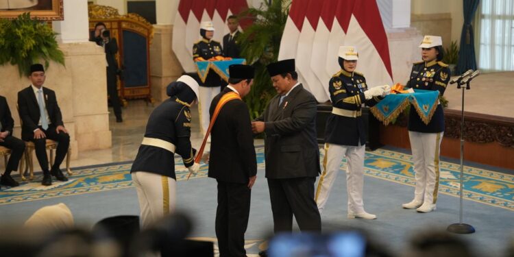 Sultan Najamudin Terima Bintang RI Utama, DPD RI Komitmen Kawal Aspirasi Daerah