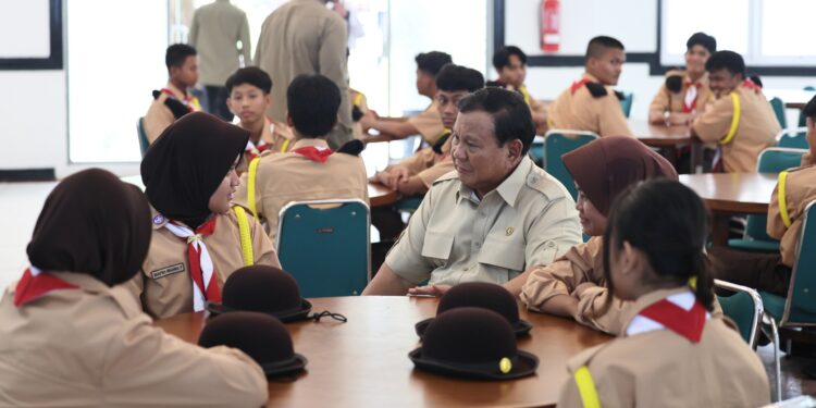 Prabowo Tambah Lagi 65 Sekolah Rakyat Oktober: Anak-anak Putus Sekolah Kita Tarik!