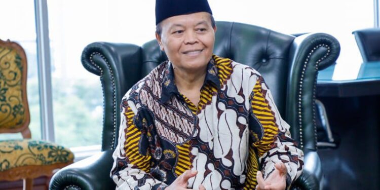 Menag Putuskan Peningkatan Kesejahteraan Guru, HNW Apresiasi dan Berharap Benar-Benar Bisa Diwujudkan