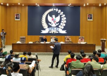 Pimpinan DPR Temui Mahasiswa, Bahas Demo Ricuh hingga Isu Gaji Dewan