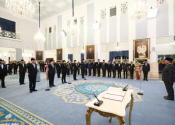 Prabowo Lantik Sejumlah Menteri hingga Kepala Badan Komunikasi Pemerintah