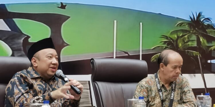 DPR Revisi UU Sisdiknas 2025: Fokus pada Mutu Pendidikan, Guru, dan Anggaran 20 Persen