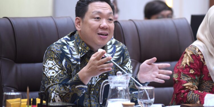 Wakil Ketua Komisi IX DPR RI Charles Honoris. Eot/vel.