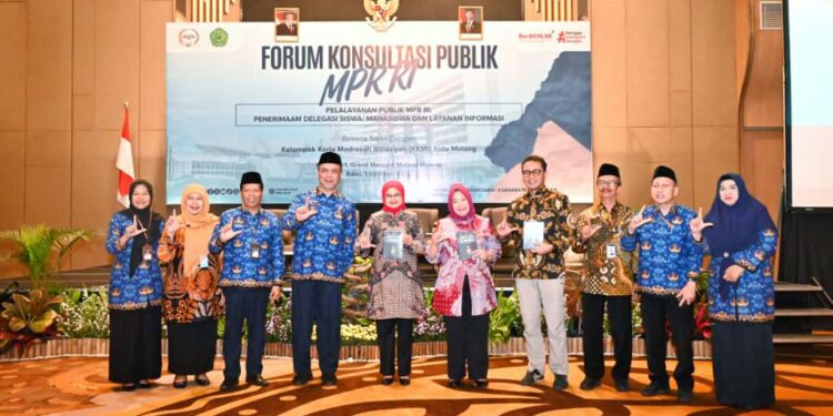 Siti Fauziah Ajak Masyarakat Pendidikan Sampaikan Masukan Untuk Pelayanan Publik MPR