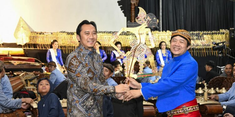 Pagelaran Wayang Kulit, Ibas : Seni Budaya Wayang Kulit Harus Terus Dilestarikan