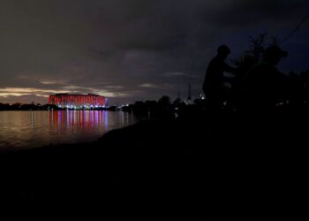 Simfoni Cahaya di Utara Jakarta