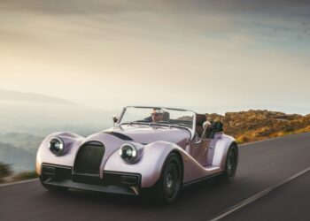 Morgan SuperSport Turbo: Mobil Retro Inggris yang Siap Bikin Kamu Nengok Dua Kali