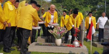 Ketua Umum Golkar Bahlil Lahadalia Pimpin Ziarah ke TMP Kalibata Rayakan HUT ke-61 Partai