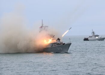 Prabowo Pimpin Inspeksi Armada TNI AL: Utamakan Selalu Pengabdian kepada Rakyat