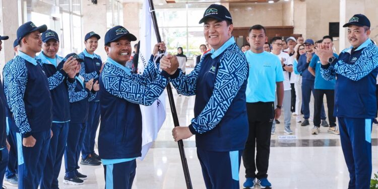 Lepas Kontingen PORNAS KORPRI XVII, Sekjen DPD RI: Tunjukkan Semangat Juang dan Sportivitas