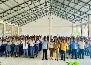 Ketua Fraksi Golkar MPR RI Melchias Markus Mekeng melaksanakan Sosialisasikan Empat Pilar di SMA Negeri 1 Soa, Kabupaten Ngada