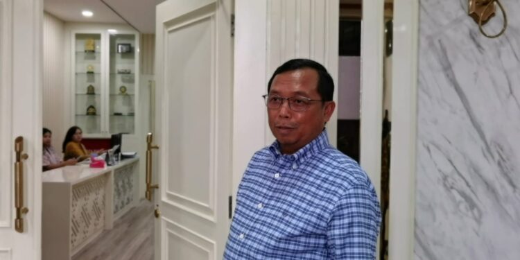 Whoosh Rugi Triliunan, Tapi Jokowi Sebut Investasi Sosial — Siapa yang Bayar?