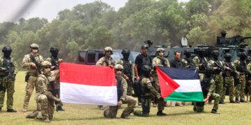 Atraksi Pencak Silat Prajurit TNI Buat Kagum Raja Abdullah II