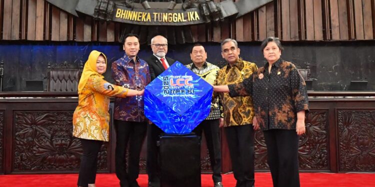 Ketua MPR Buka Grand Final LCC Empat Pilar MPR RI 2025, Dorong Finalis Jadi Inspirasi Persatuan Bangsa