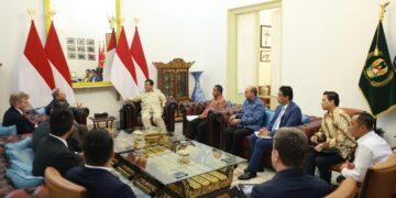 Prabowo Terima Michael Bloomberg Jajaki Kerja Sama SDM, Kesehatan, dan Konservasi Laut