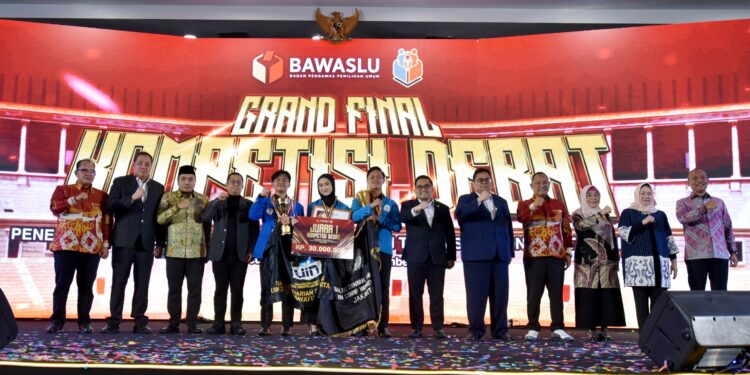 Kemenangan Gemilang! UIN Jakarta Taklukkan 24 PT di Debat Bawaslu RI 2025