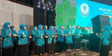 Wanita Syarikat Islam DK Jakarta Persembahkan Paduan Suara di Puncak Milad 120 Tahun Syarikat Islam