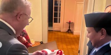 Prabowo Beri Hadiah Balik untuk Toto Anjing Kesayangan PM Albanese: Kaos Merah Putih & Tali