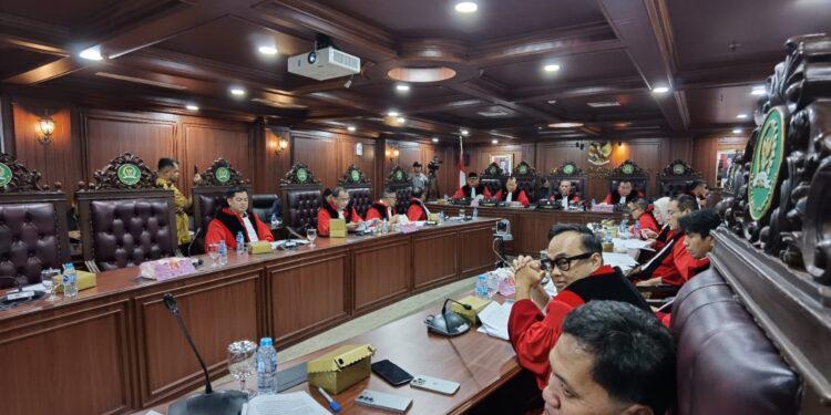 MKD DPR RI Putuskan Sanksi Etik untuk Lima Anggota DPR: Sahroni, Nafa, Eko, Uya Kuya dan Adies Kadir