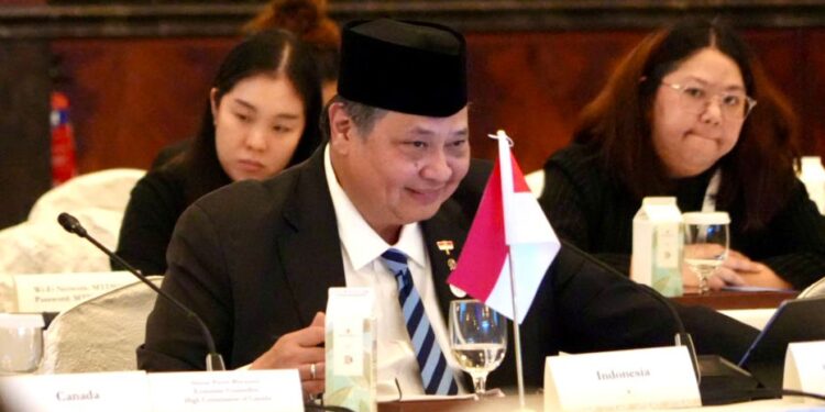 Menko Perekonomian Airlangga Hartarto Tegaskan Indonesia Dorong Arsitektur Perdagangan Global yang Lebih Tangguh di Forum FMM Singapura