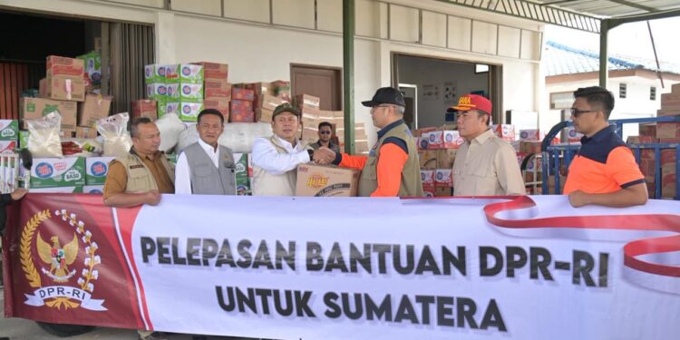 Waka DPR Cucun Ahmad Syamsurijal Pastikan Penyaluran Bantuan Bencana Sumatera, Desak Akses Jalan Dibuka