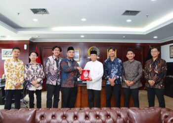 Pimpinan PPI (Perhimpunan Pelajar Indonesia) Dunia Apresiasi Perjuangan HNW di Komisi 8 DPR Agar Lebih Banyak Mahasiswa Indonesia di Timur Tengah Jadi Petugas Haji