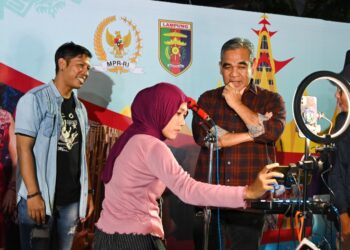 Muzani Ajak para Seniman Gunakan Teknologi Digital untuk Mengembangkan Seni Budaya