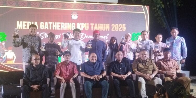 KPP DEM Resmi Serahkan Piagam Penghargaan kepada 9 Pemenang Anugerah Jurnalistik 2025