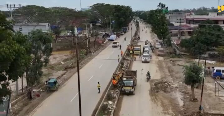 Buka Akses dan Gerakkan Ekonomi Lokal, Kementerian PU Libatkan Warga Aceh Tamiang Bersihkan Jalan Lewat Padat Karya