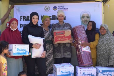 Pastikan Kemudahan Pengurusan Dokumen Warga Pasca Terdampak Banjir dan Longsor Cindy Monica dan Wamendagri Turun Ke Lokasi Bencana