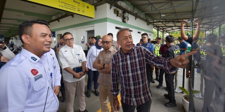 Karawang–Cikampek Siap Disambung KRL, DPR: Kebutuhannya Nyata