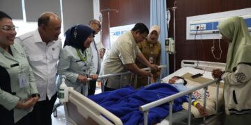 Dari Istana ke RSUD Koja, Prabowo Pastikan Anak-anak Korban Kecelakaan Dirawat Optimal