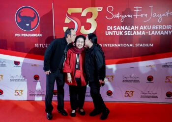 Kepada Ribuan Kader PDIP, Puan Jelaskan Makna Menjadi Partai Penyeimbang