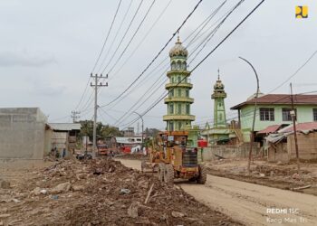 Usai Diterjang Banjir, Jalan Banda Aceh–Medan Mulai Disolek: PU Tambal Lubang, Warga Bisa Bernapas Lega