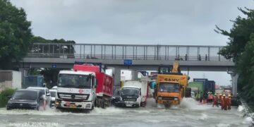 Genangan Ruas Tangerang-Merak di KM 38 dan KM 50, Dilakukan Penanganan Optimal, Utamakan Pengguna Jalan dapat melintas dengan Aman